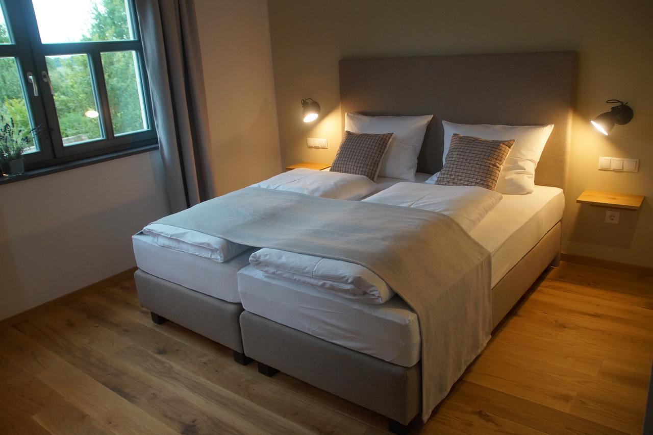 Hotel Dorfmuehle Lehrberg Экстерьер фото